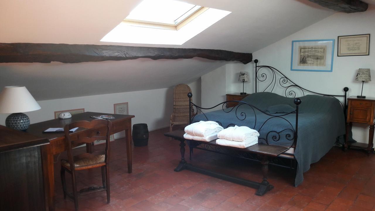 Bed And Breakfast La Grande Lauzade Le Luc Eksteriør bilde